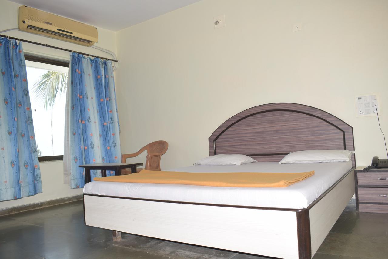Hotel Guruji Alībāg Ngoại thất bức ảnh