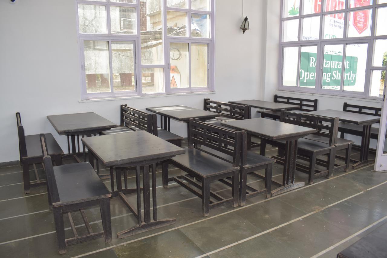 Hotel Guruji Alībāg Ngoại thất bức ảnh